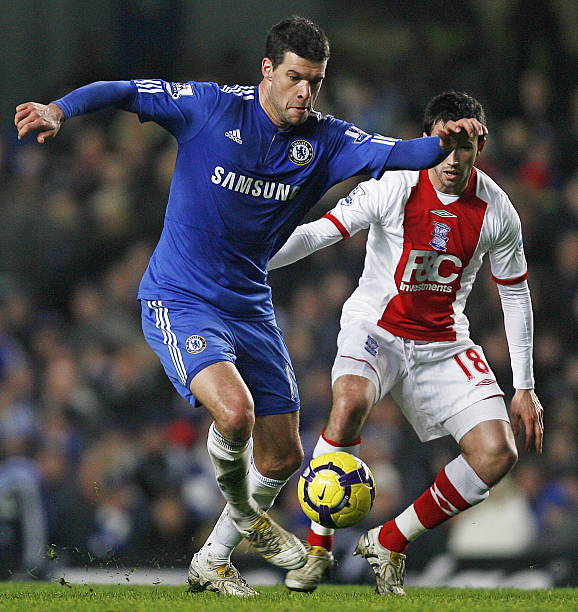 憑藉若日尼 憑藉若日尼